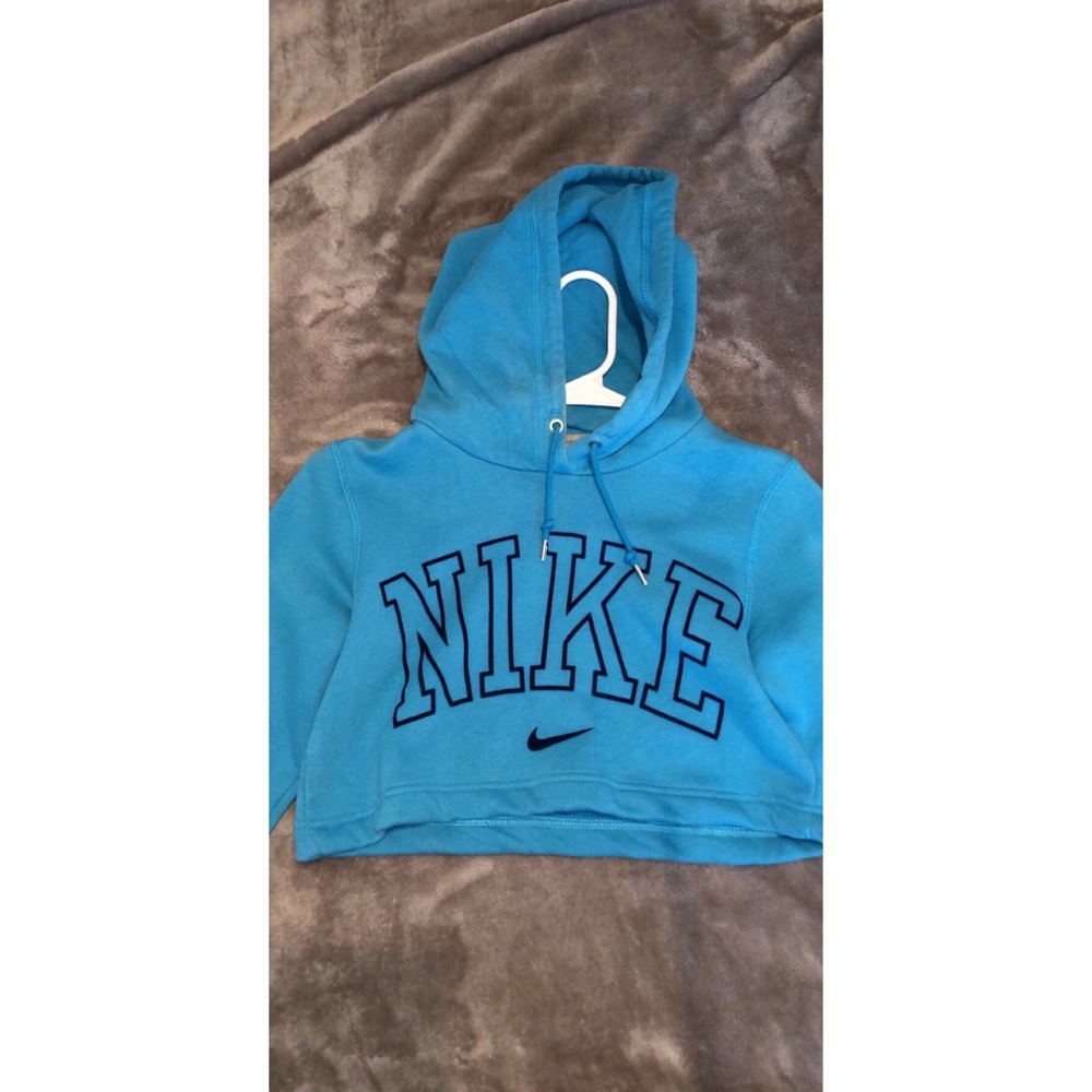 limited edition cropped nike hoodie!